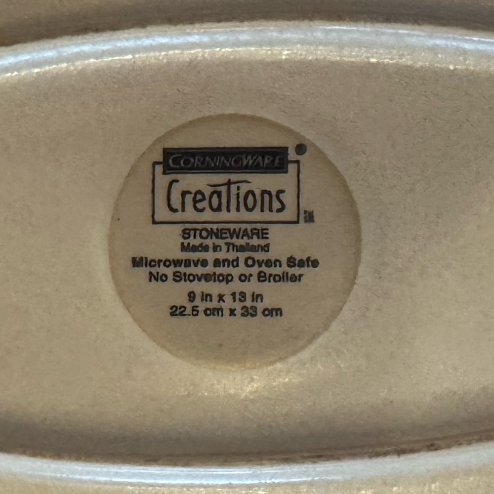 Corningware Ivory Rectangular Bakeware - Picture 2 of 2